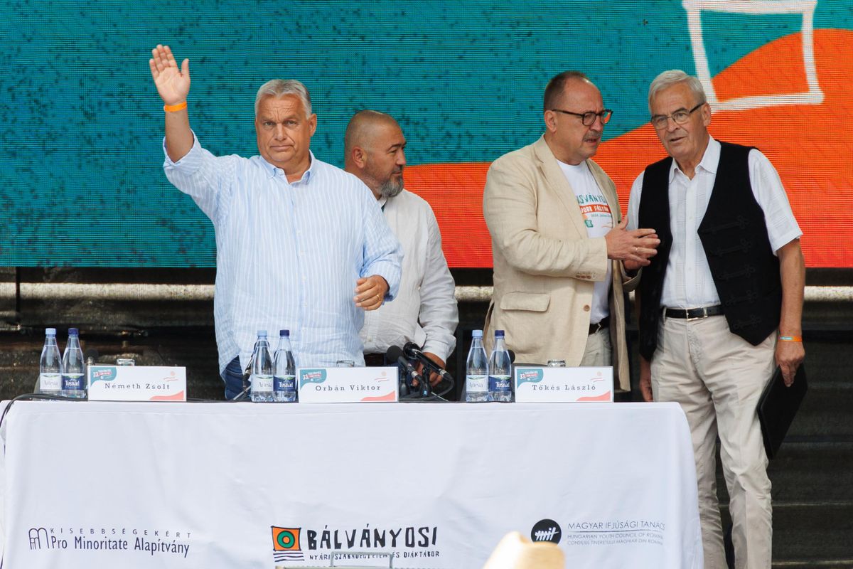 Orbán Viktor állandóan témát ad a könyvíróknak és a filmiparnak is pedig nem ez a szándéka.