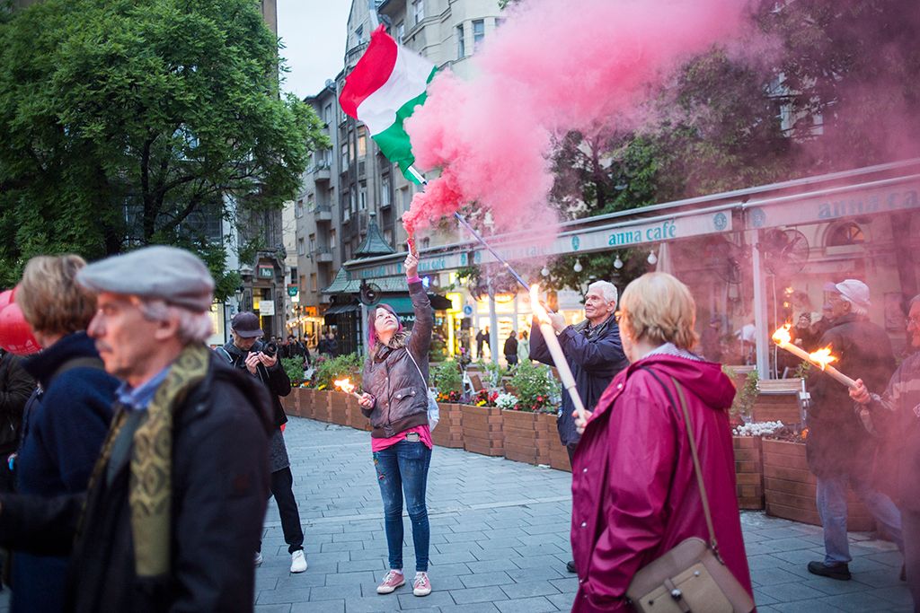 MSZP és a Párbeszéd fáklyás felvonulása 21-HPGy