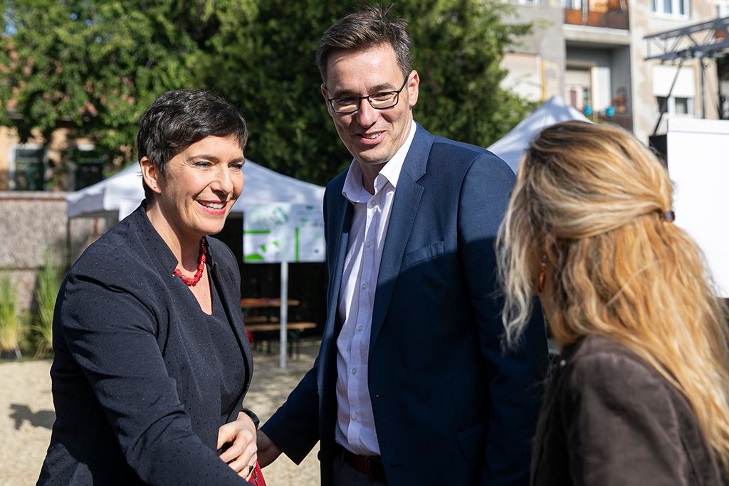 Karácsony Gergely Dobrev Klára és Szabó Rebeka 2-HPGy
