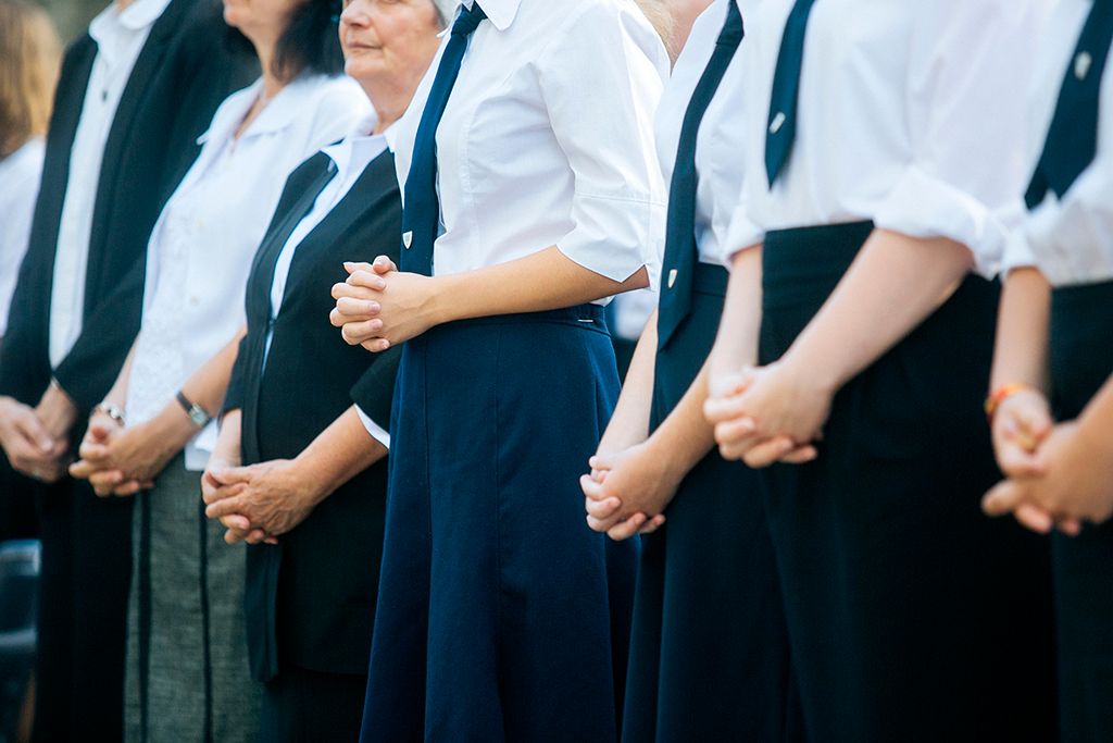 Szent István-bazilik előtti téren Erdő Péter bíboros tanévkezdő Veni Sancte szentmisét celebrál. A rendezvényen, melyet az EKIF szervez, 10 egyházi iskolafenntartó 30 intézményének 5300 diákja és pedagógusa vesz részt. Fotó: Horváth Péter Gyula