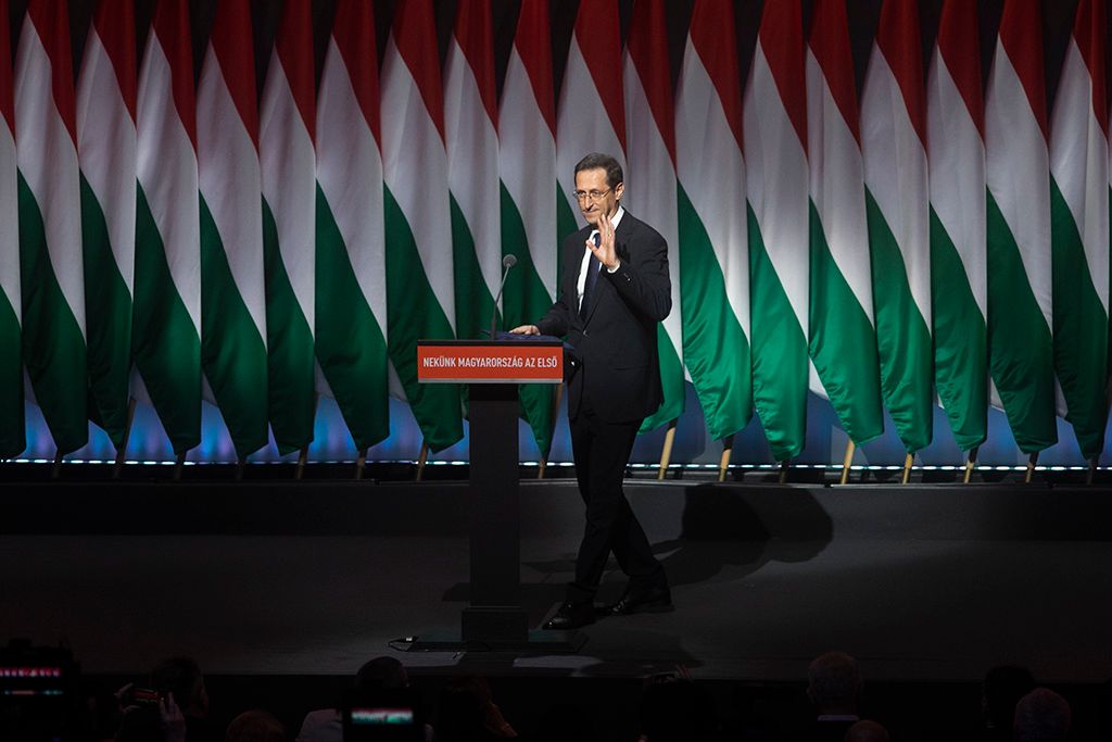 Varga Mihály pénzügyminiszter beszédet mond a Fidesz 29. tisztújító kongresszusán Budapesten Fotó: Horváth Péter Gyula