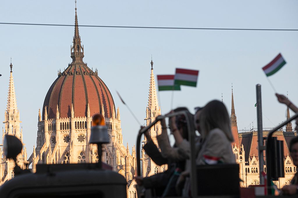 Ünnepi fáklyás felvonulás Budapesten 23-HPGy