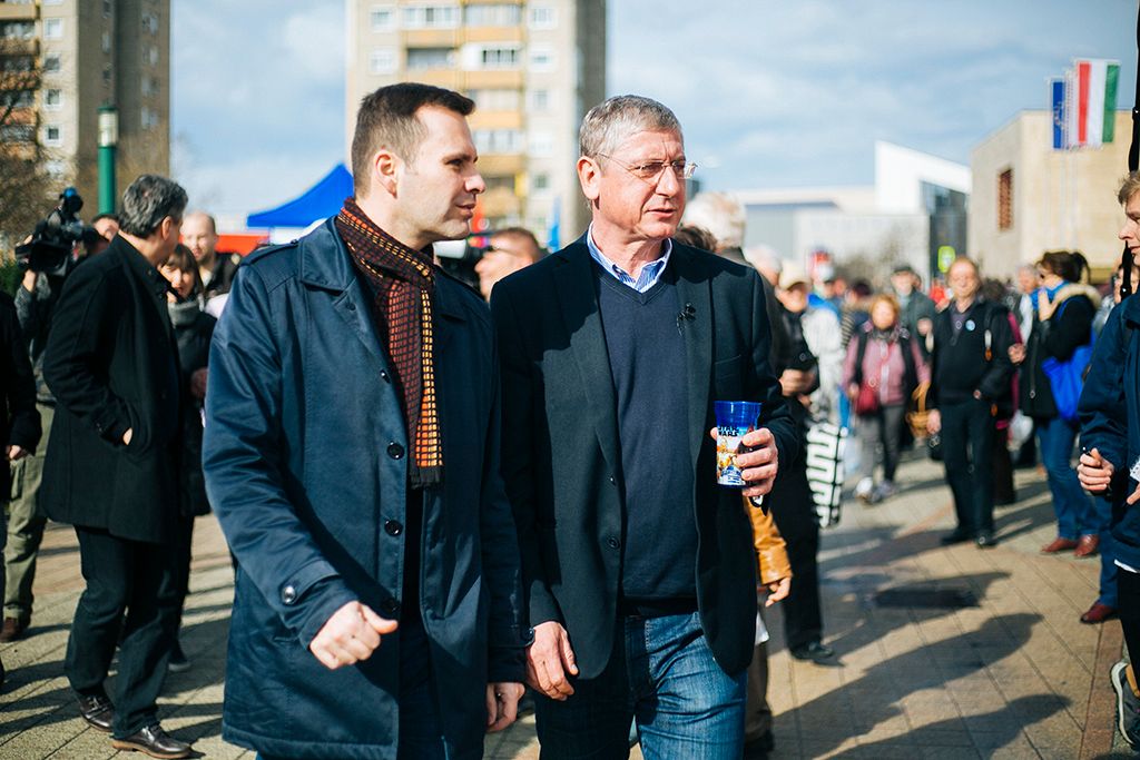 Gyurcsány Ferenc, a Demokratikus Koalíció elnöke, "Orbánnal nincs alku" elnevezésű választási kampány keretében országjárása huszonötödik állomásaként Csepelre látogatott,ahol utcafórumot tartott. Fotó: Horváth Péter Gyula