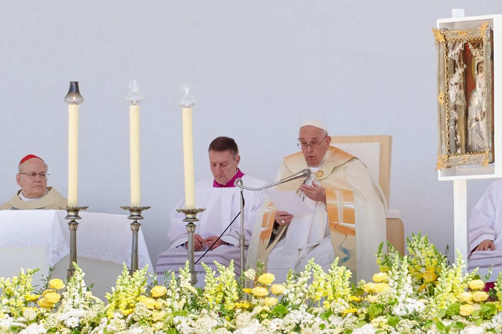20230430 Ferenc pápa miséje a Kossuth téren // fotó: Hatlaczki Balázs