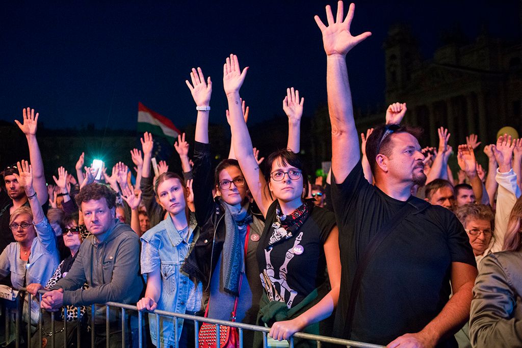 A Facebookon meghirdetett, ellenzéki pártok részvételével tartott demonstráció Budapesten Fotó: Horváth Péter Gyula