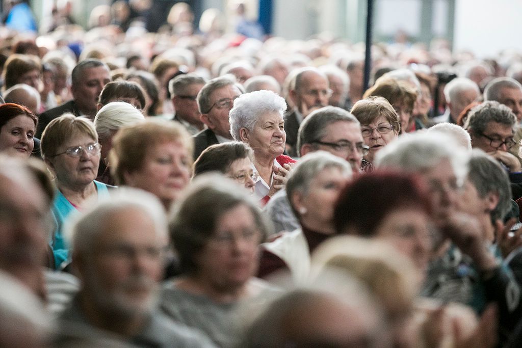 Gyurcsány Ferenc, a Demokratikus Koalíció elnöke, volt szocialista miniszterelnök beszédet mond a párt tisztújító kongresszusán a fővárosi Millenárison 2017. március 4-én.Fotó: Horváth Péter Gyula