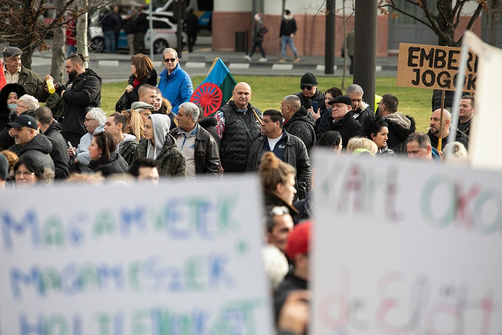 Tüntetés Gyöngyöspata miatt 30-HPGy