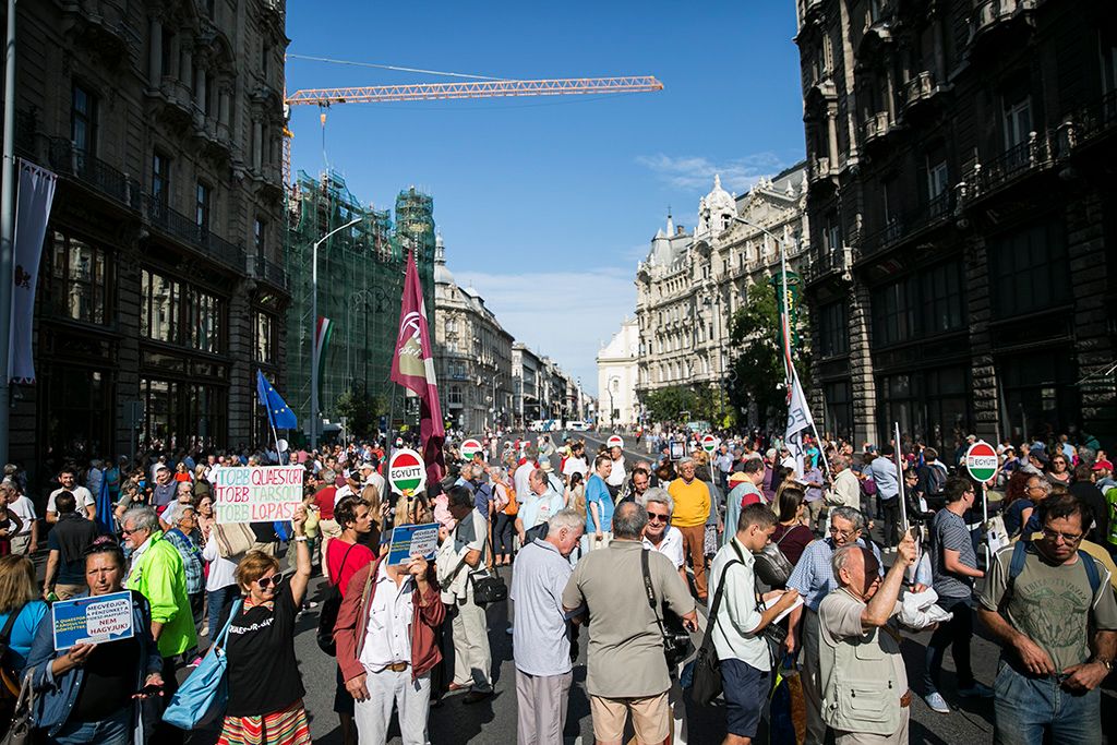 A Függetlenség Napja elnevezésű ellenzéki tüntetés Budapesten V. kerületében, a Szabad sajtó úton 2017. augusztus 20-án. Fotó: Horváth Péter Gyula