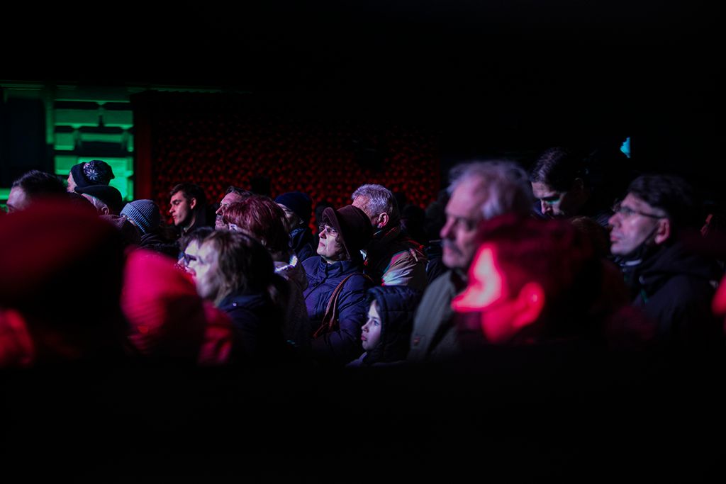 Ingyenes Ünnepi Koncert a Terror Háza Múzeum előtt Radics Gigi koncert 5-HPGy