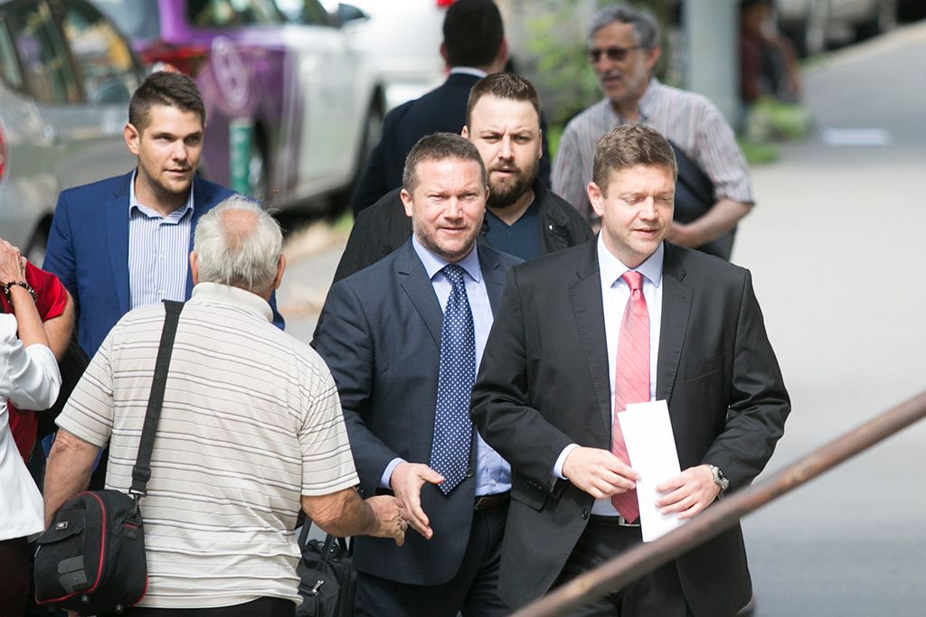 MSZP tagog érkeznek az  Magyar Szocialista Párt  tisztújító kongresszusára a Villányi úti konferenciaközpontba. Fotó: Horváth Péter Gyula