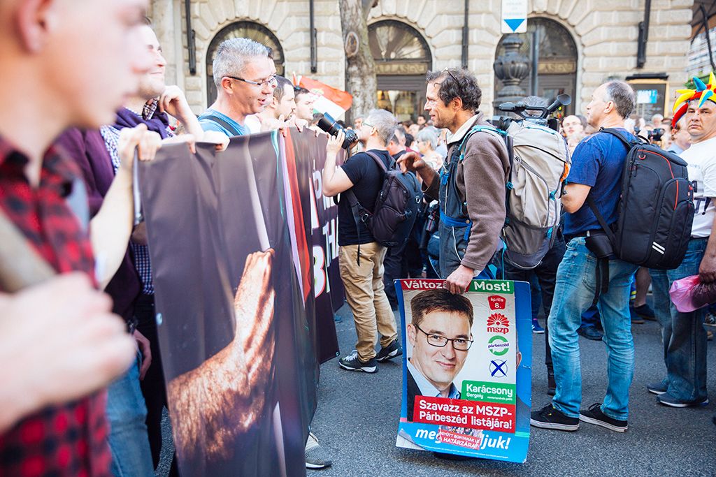 A Facebookon meghirdetett, ellenzéki pártok részvételével tartott demonstráció Budapesten Fotó: Horváth Péter Gyula