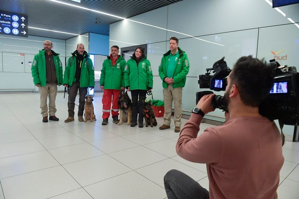 JUHÁSZ Márton; FARKAS Péter; KULCSÁR József; KOVÁCS Ilka; HEGEDÛS Gábor;
