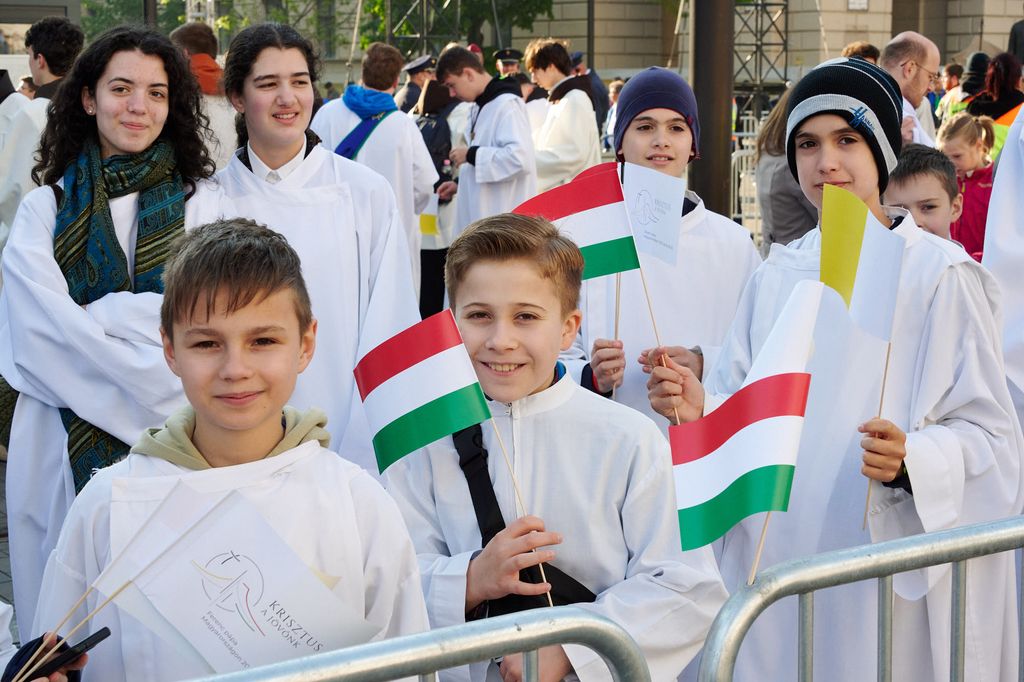 20230430 Ferenc pápa miséje a Kossuth téren // fotó: Hatlaczki Balázs