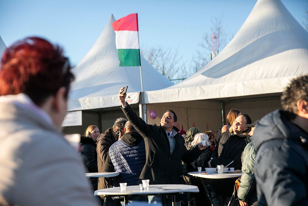 Magyarország legnagyobb disznóvágásán, Győrváron 22-HPGy