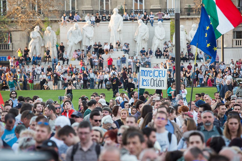 A Facebookon meghirdetett, ellenzéki pártok részvételével tartott demonstráció Budapesten Fotó: Horváth Péter Gyula