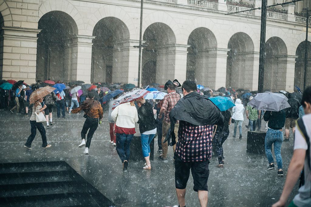 Résztvevők a 3.0 Mi vagyunk a többség - Tüntetés a demokráciáért! címmel meghirdetett demonstráción Budapesten, a Kossuth Lajos téren 2018. május 9-én. Fotó: Horváth Péter Gyula