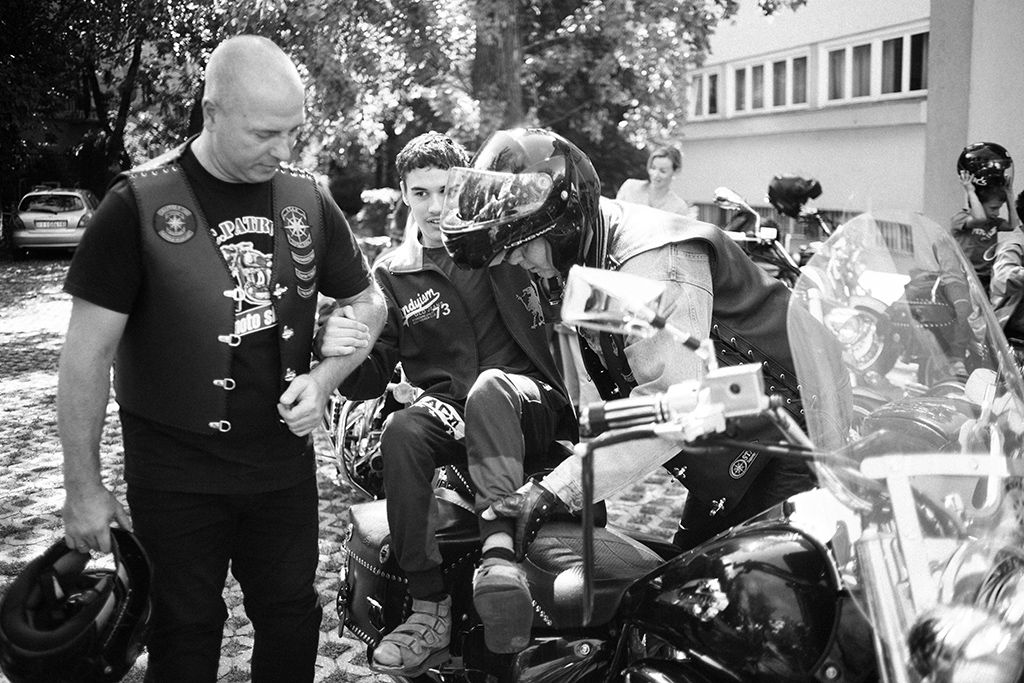 Résztvevők a Pető Intézet rendhagyó, motoros felvonulással egybekötött tanévnyitóján Fotó: Horváth Péter Gyula