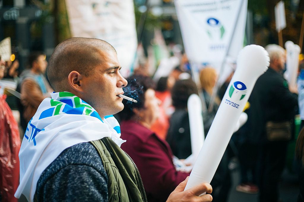 Szakszervezetek demonstrációja a Cafeteria visszaállításáért a Magyar Nemzeti Bank székháza előtt, a Szabadság téren 2018. november 6-án. Fotó: Horváth Péter Gyula / PS