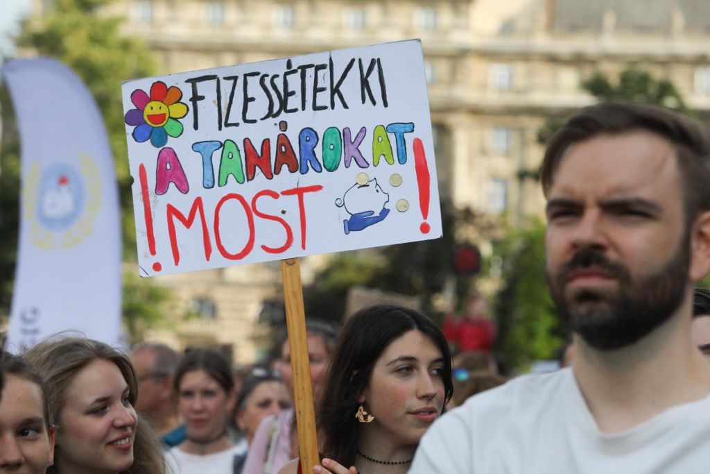 20230616 Tanár-diák tüntetés a státusztörvény ellen // Hatlaczki Balázs