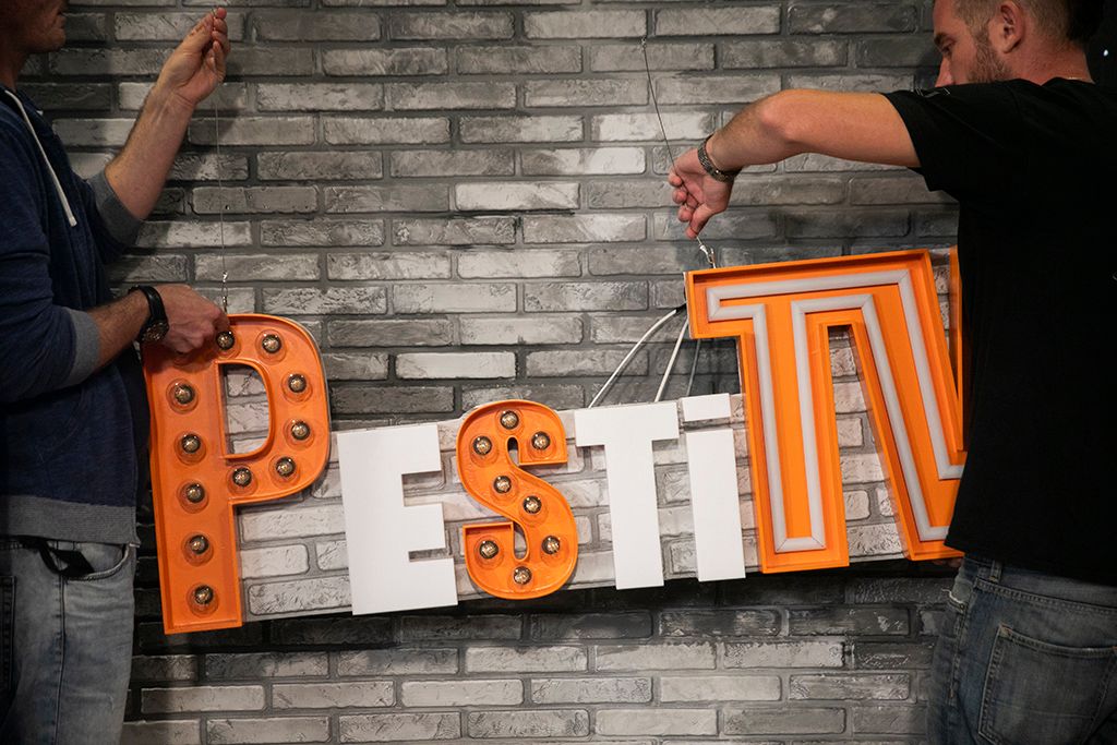 Pesti TV új stúdió 60-HPGy