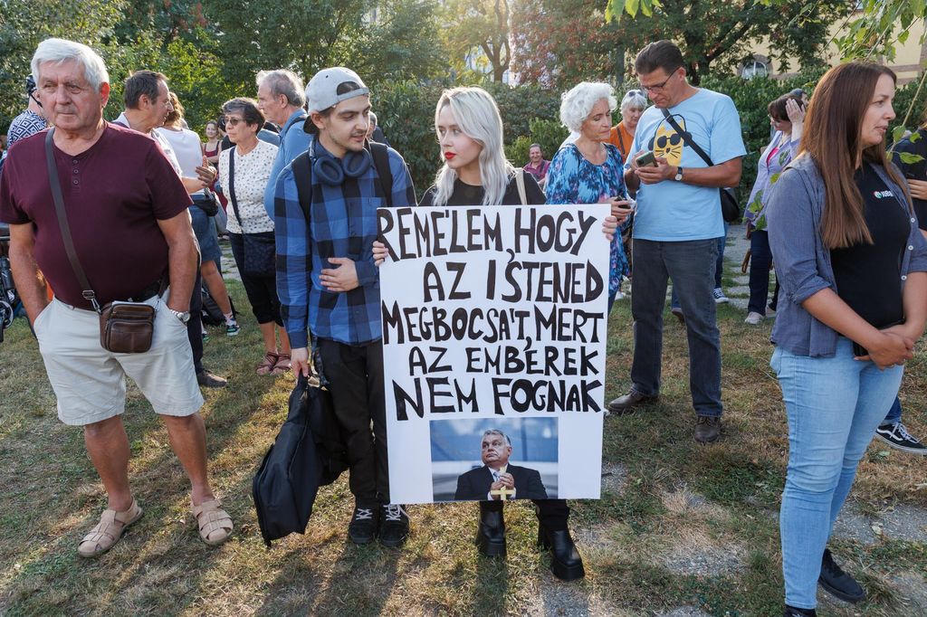 20230915 -- Tanár-diák tüntetés, hídfoglalás // fotó: Hatlaczki Balázs