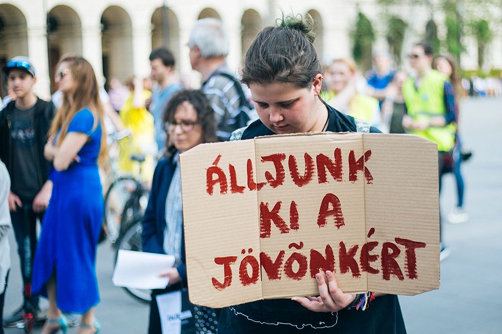 Jövőt a diákoknak tüntetés 10-HPGY