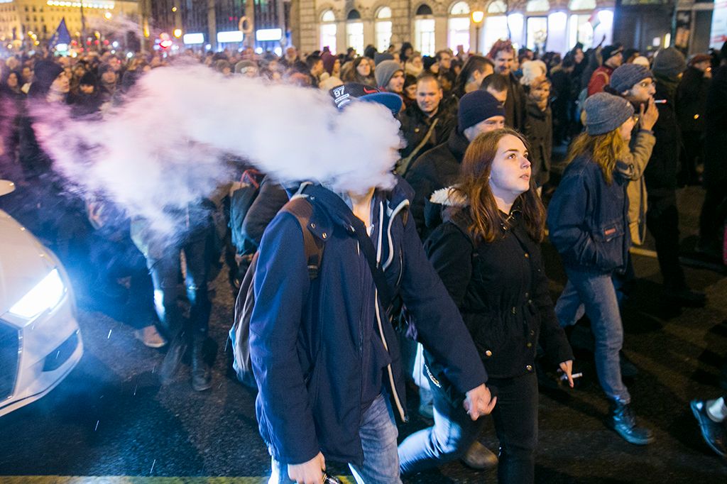 Résztvevők a Váltsunk rendszert közösen az oktatásban címmel meghirdetett diáktüntetésen Budapesten 2018. február 23-án. Fotó: Horváth Péter Gyula