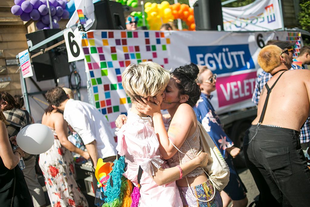 Az LMBTQ-közösség (leszbikus, meleg, biszexuális, transznemű és queer emberek) fesztiválja, a 22. Budapest Pride felvonulásának résztvevői Fotó: Horváth Péter Gyula