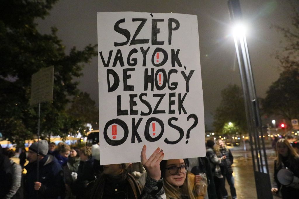 tüntetés, tanár, diak 20221118 -- fotó - Hatlaczki Balázs -- 13