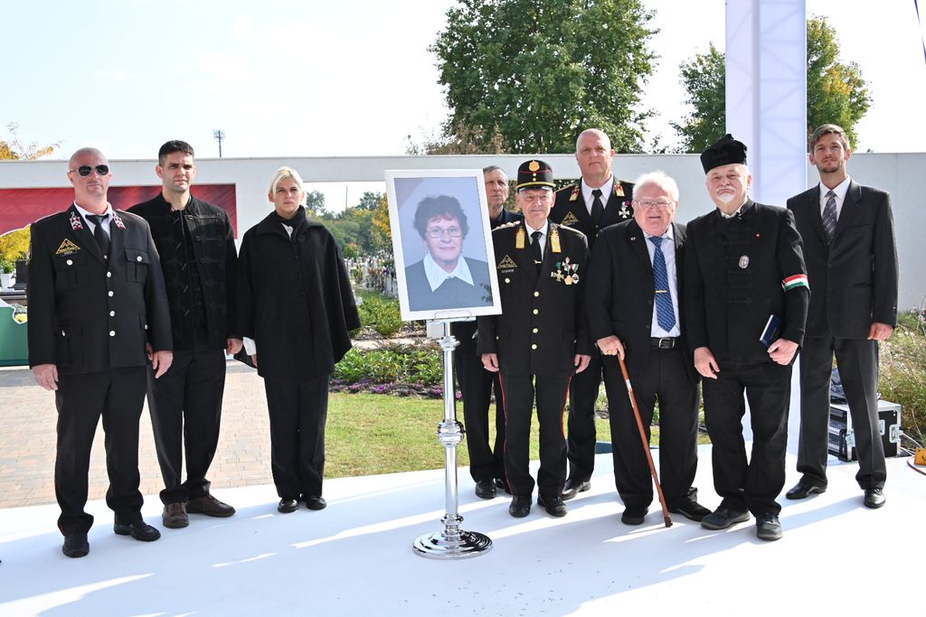 Wittner Mária temetése -- fotó -- Hatlaczki Balázs -- 48