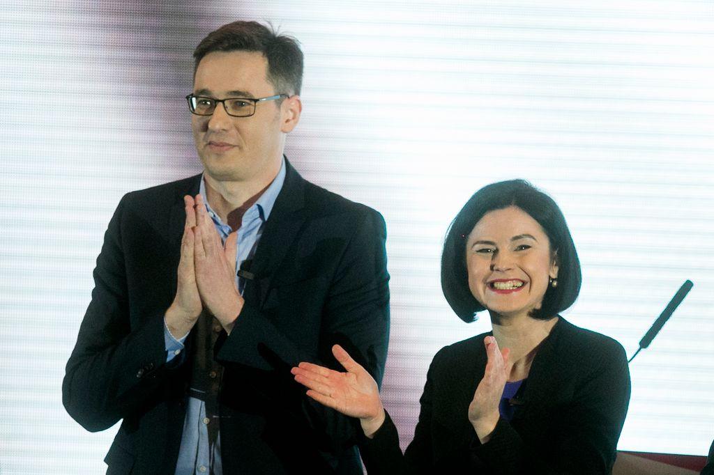 Kunhalmi Ágnes, az MSZP budapesti elnöke és Karácsony Gergely, a Párbeszéd társelnöke, pártja és az MSZP miniszterelnök-jelöltje az MSZP budapesti évadnyitó rendezvényén a Dürer Rendezvényházban Fotó: Horváth Péter Gyula