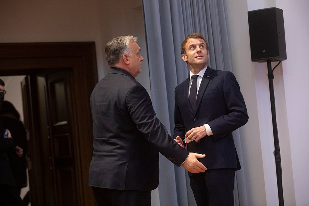 Orbán Viktor miniszterelnök és Emmanuel Macron francia köztársasági elnök a Karmelita kolostorban 7-HPGY