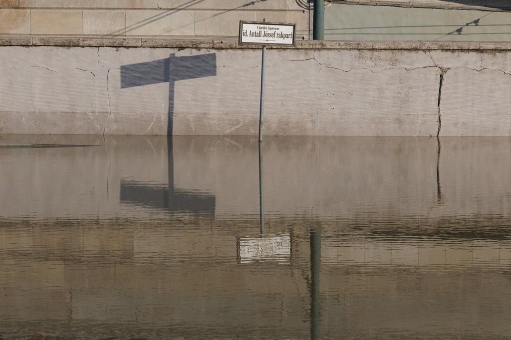 20231229 -- Árvíz a pesti Duna-parton // fotó: Hatlaczki Balázs