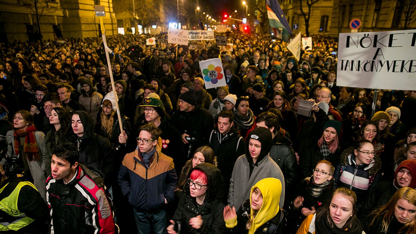 "Az ellenzék a minimumot sem adta meg az oktatásnak"