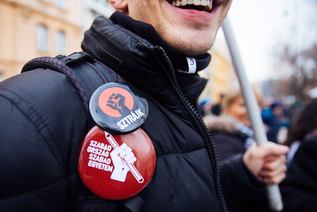 Álljon le az ország 16-HPGy