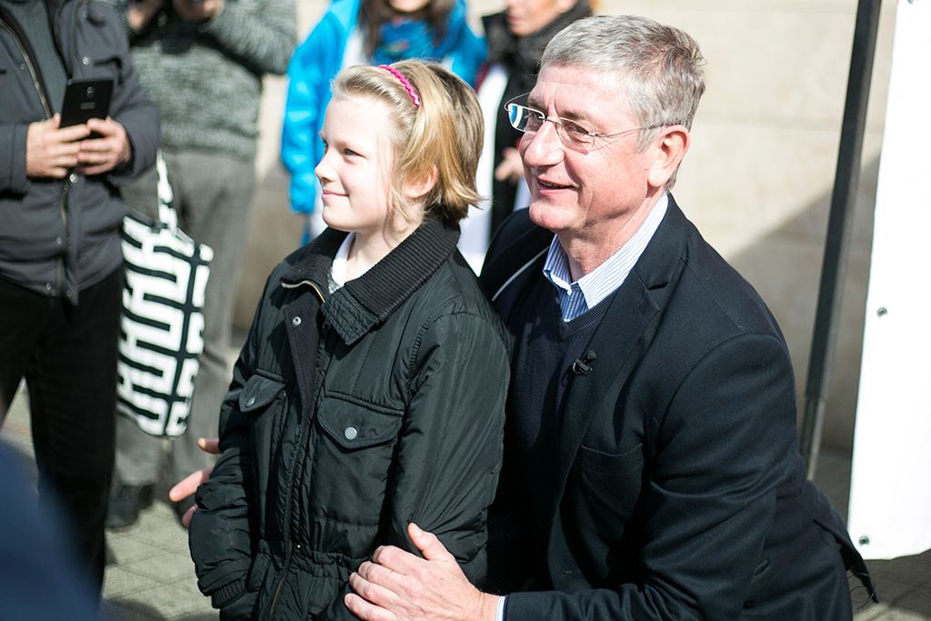 Gyurcsány Ferenc, a Demokratikus Koalíció elnöke, "Orbánnal nincs alku" elnevezésű választási kampány keretében országjárása huszonötödik állomásaként Csepelre látogatott,ahol utcafórumot tartott. Fotó: Horváth Péter Gyula