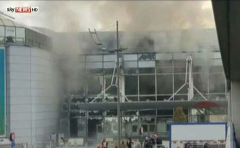 brussels-airport-explosion_650x400_71458632103
