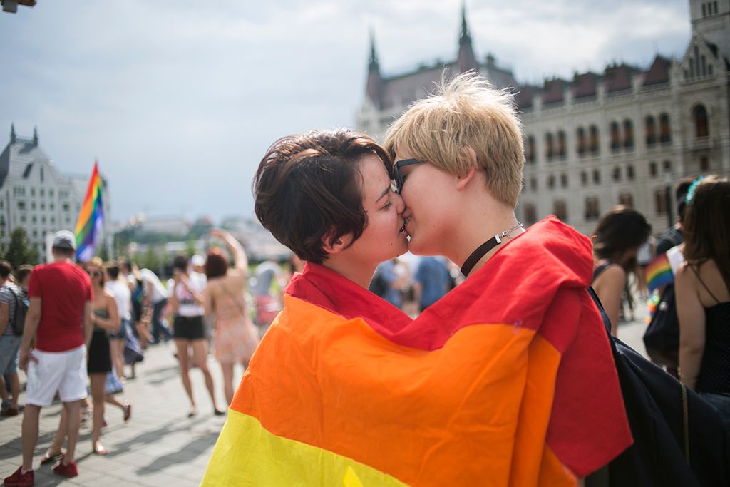 Az LMBTQ-közösség (leszbikus, meleg, biszexuális, transznemű és queer emberek) fesztiválja, a 22. Budapest Pride felvonulásának résztvevői Fotó: Horváth Péter Gyula