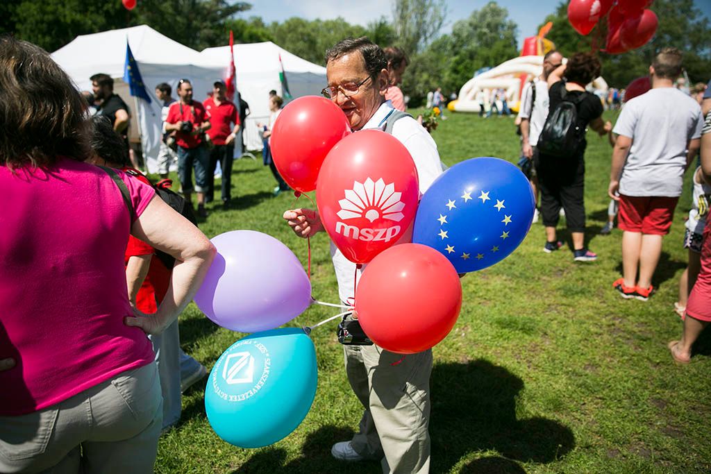 Az ellenállást nem lehet feladni,az  MSZP Budapesti majálisán jártunk. Fotó: Horváth Péter Gyula