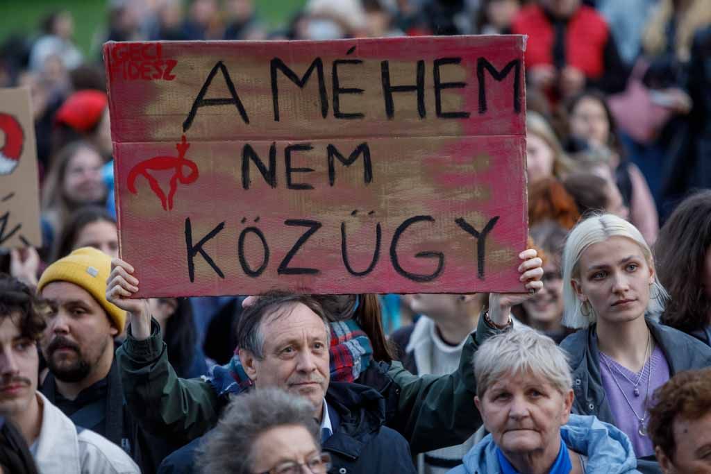 Tüntetés az abortusz-törvény ellen -- fotó- Hatlaczki Balázs 16