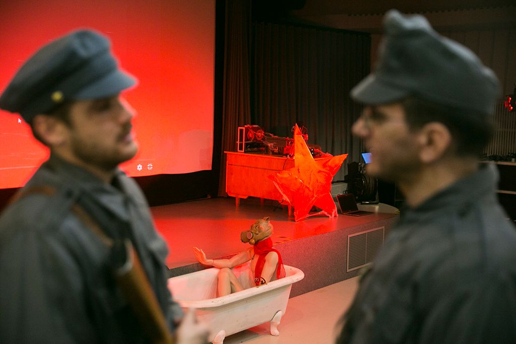 Modellváltás ’89 – „Tetszettünk volna…?” – címmel  október 25-én és 26-án délelőtt 11 órától este 10 óráig történelmi fesztivált rendez a PestiSrácok.hu csapata a Premier Kultcaféban és környékén Fotó: Horváth Péter Gyula