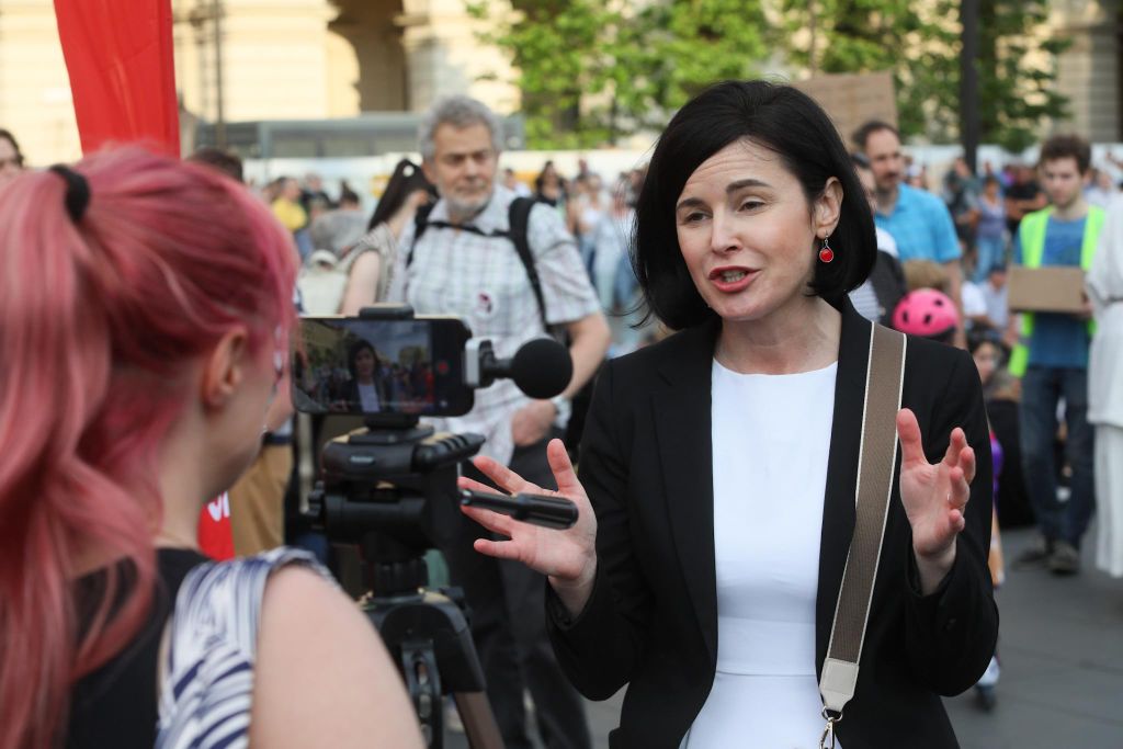 20230616 Tanár-diák tüntetés a státusztörvény ellen, Kunhalmi Ágnes // Hatlaczki Balázs