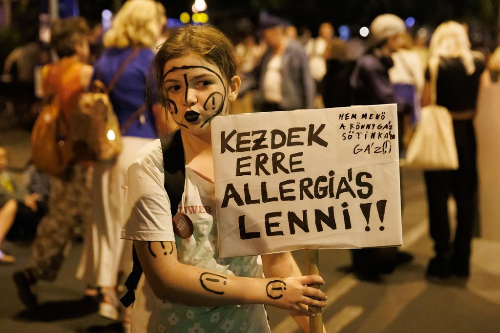 20230915 -- Tanár-diák tüntetés, hídfoglalás // fotó: Hatlaczki Balázs