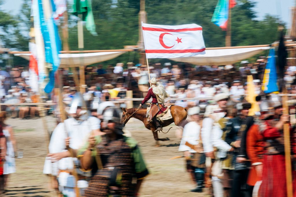 Magyar Törzsi Gyűlés ( Kurultáj ) Bugacon 2018. augusztus 10-én. Európa legnagyobb hagyományőrző rendezvényén csaknem négyszáz hagyományőrző csoport mutatkozik be augusztus 10-től 12-ig. Fotó: Horváth Péter Gyula
