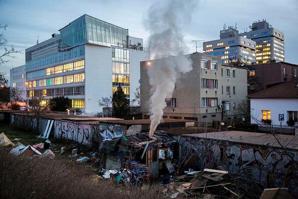 hajlektalan  francia ut  keregeto 2015.11.23. foto: Horvath Peter Gyula