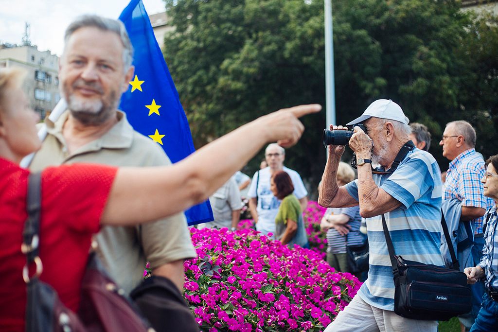 Vasárnap délután közösen tüntetett az MSZP, a DK és a Párbeszéd, az esemény apropója a Sargentini-jelentés, a három párt az esemény leírásában úgy fogalmazott "az európai Magyarországért a Sargentini-jelentést megszavazó összes ellenzéki párt" hirdetett tüntetést. Fotó: Horváth Péter Gyula