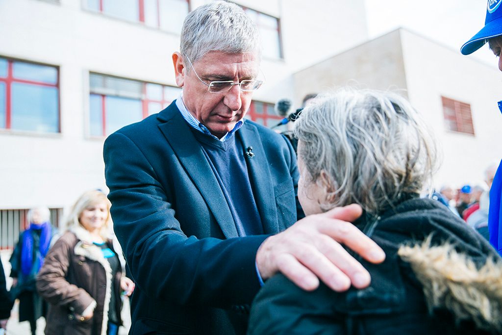 Gyurcsány Ferenc, a Demokratikus Koalíció elnöke, "Orbánnal nincs alku" elnevezésű választási kampány keretében országjárása huszonötödik állomásaként Csepelre látogatott,ahol utcafórumot tartott. Fotó: Horváth Péter Gyula