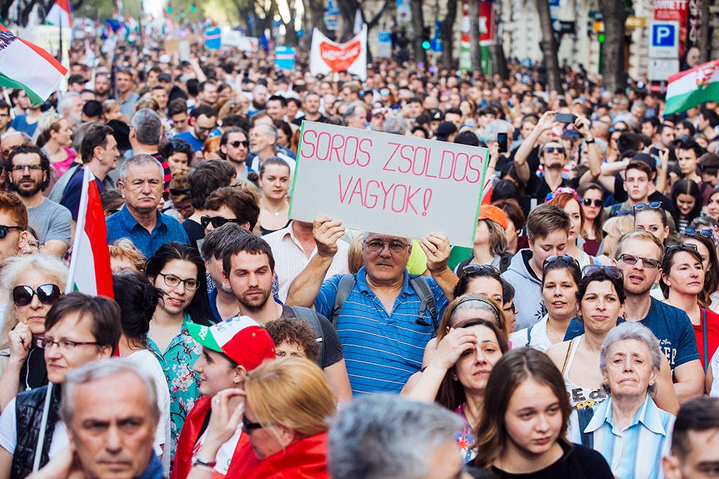 A Facebookon meghirdetett, ellenzéki pártok részvételével tartott demonstráció Budapesten Fotó: Horváth Péter Gyula