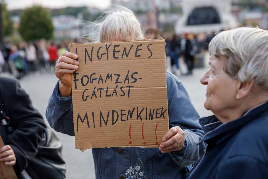 Tüntetés az abortusz-törvény ellen -- fotó- Hatlaczki Balázs 01