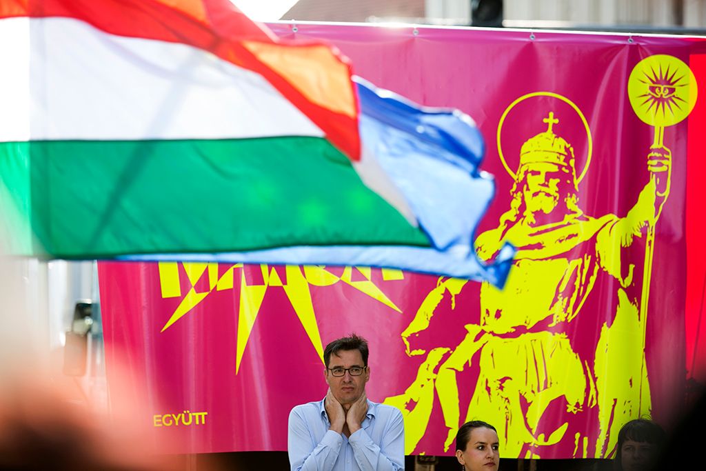 Karácsony Gergely, a Párbeszéd miniszterelnök-jelöltje a Függetlenség Napja elnevezésű ellenzéki tüntetésen a főváros V. kerületében, a Szabad sajtó úton 2017. augusztus 20-án. Fotó: Horváth Péter GYula